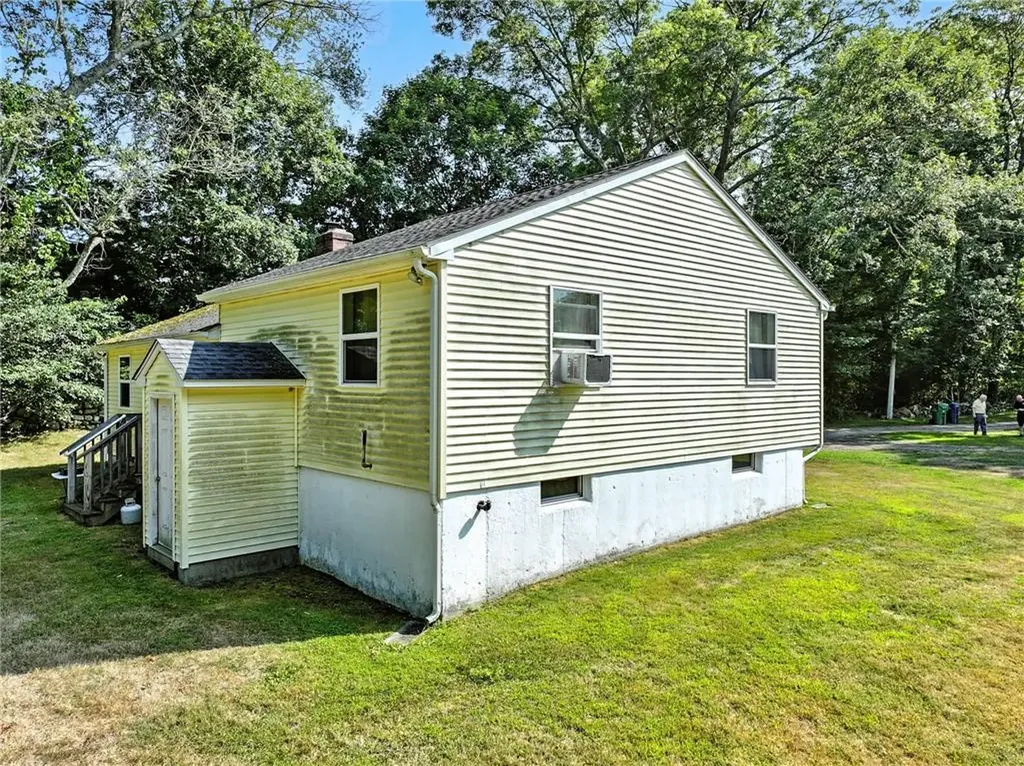 1907 A Kingstown Road South Kingstown RI 02879