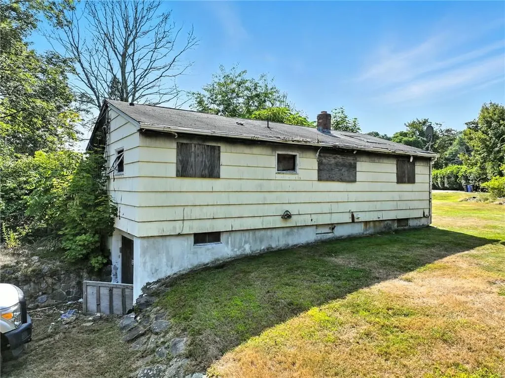 1907 A Kingstown Road South Kingstown RI 02879