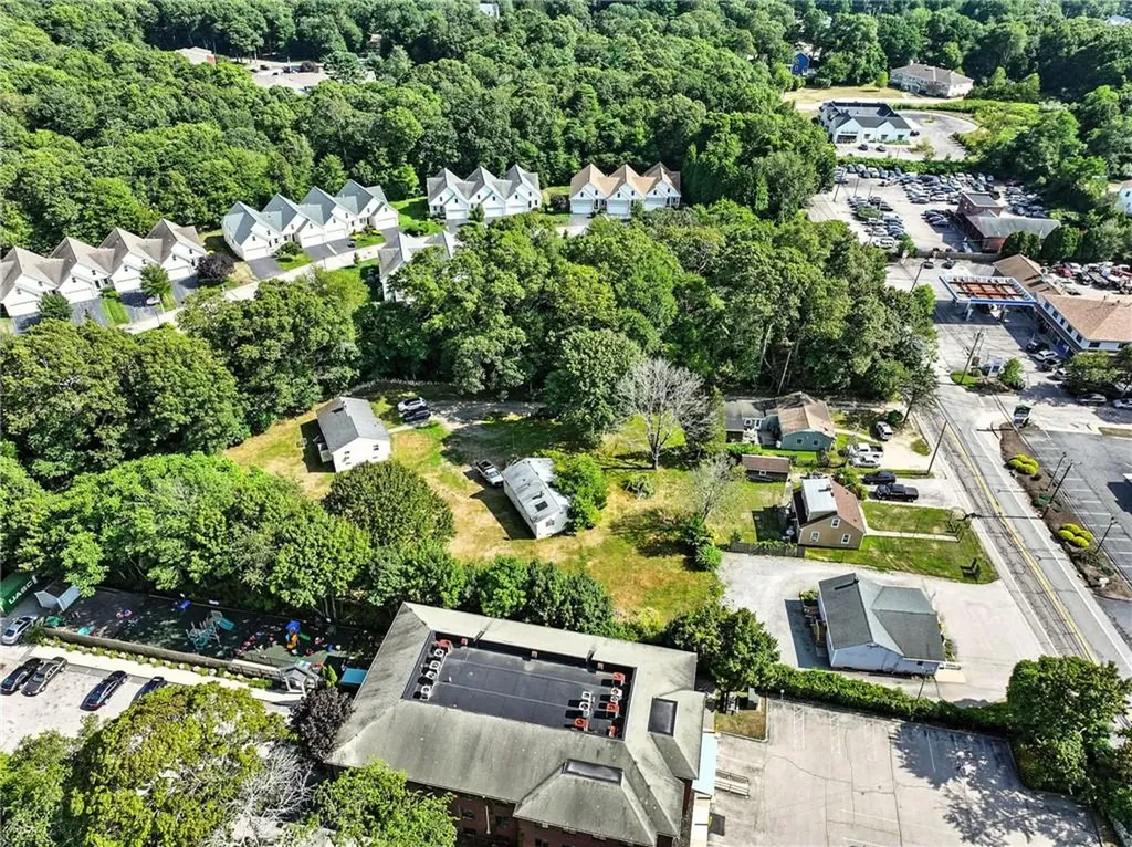 1907 A Kingstown Road South Kingstown RI 02879