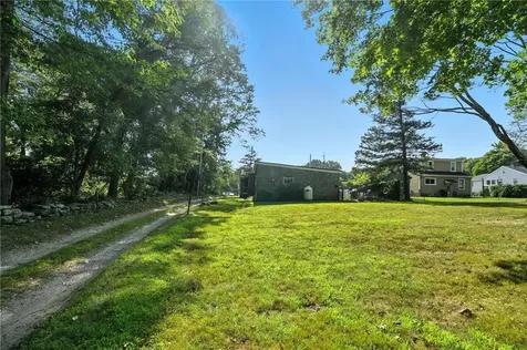 1907 A Kingstown Road South Kingstown RI 02879