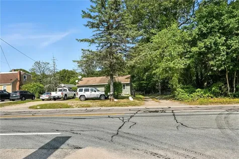1907 A Kingstown Road South Kingstown RI 02879