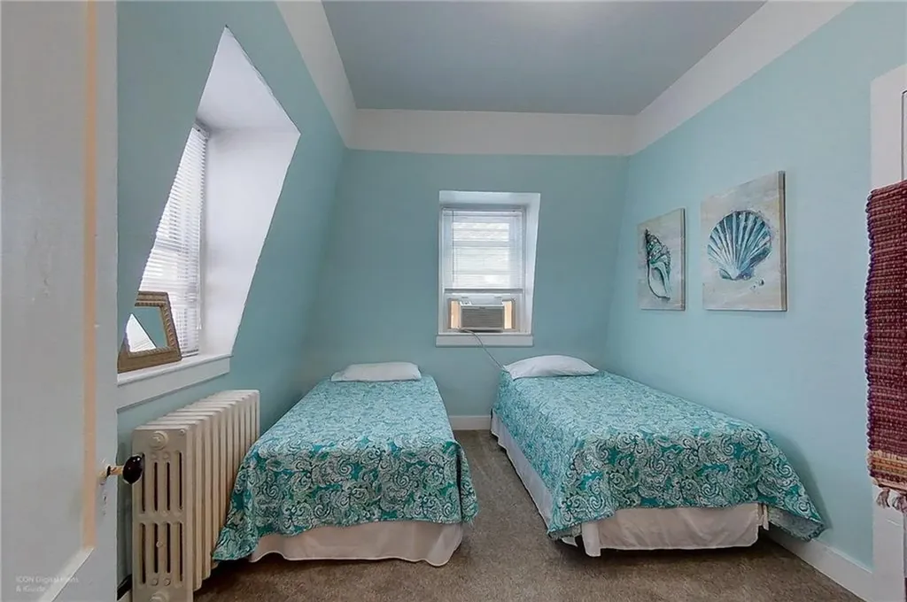 36 Dixon Street Newport RI 02840