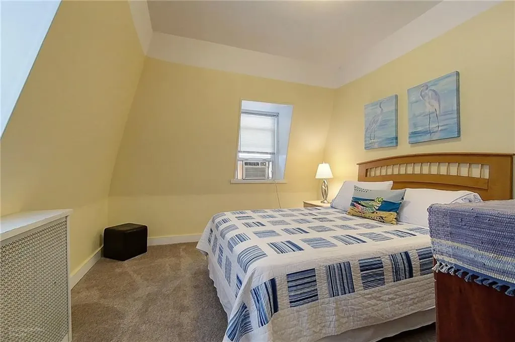 36 Dixon Street Newport RI 02840