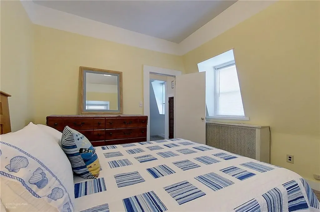 36 Dixon Street Newport RI 02840