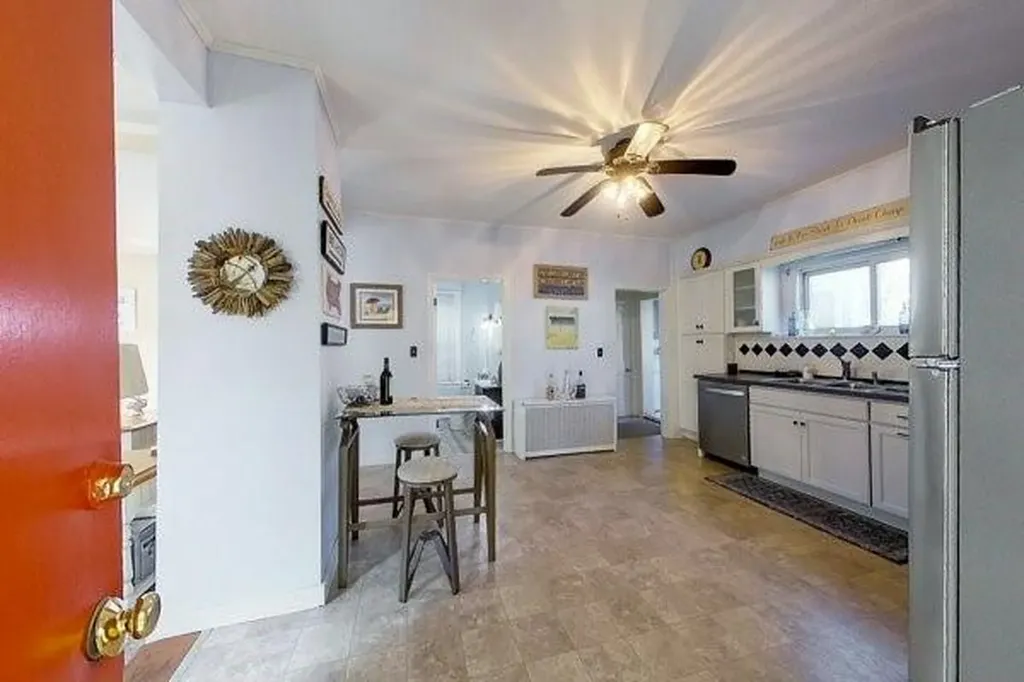 36 Dixon Street Newport RI 02840