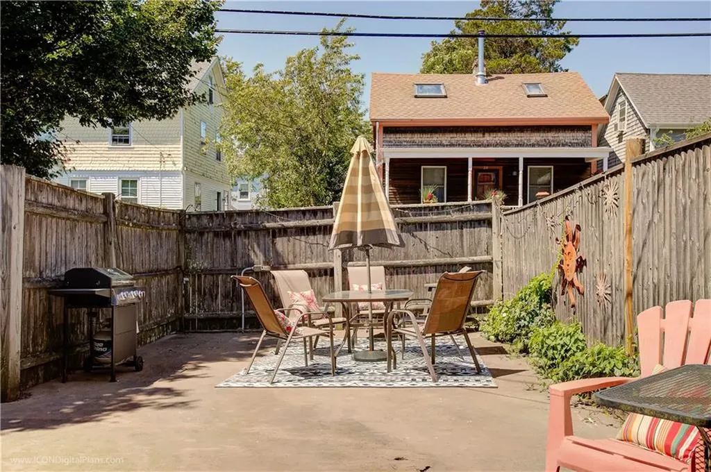 36 Dixon Street Newport RI 02840