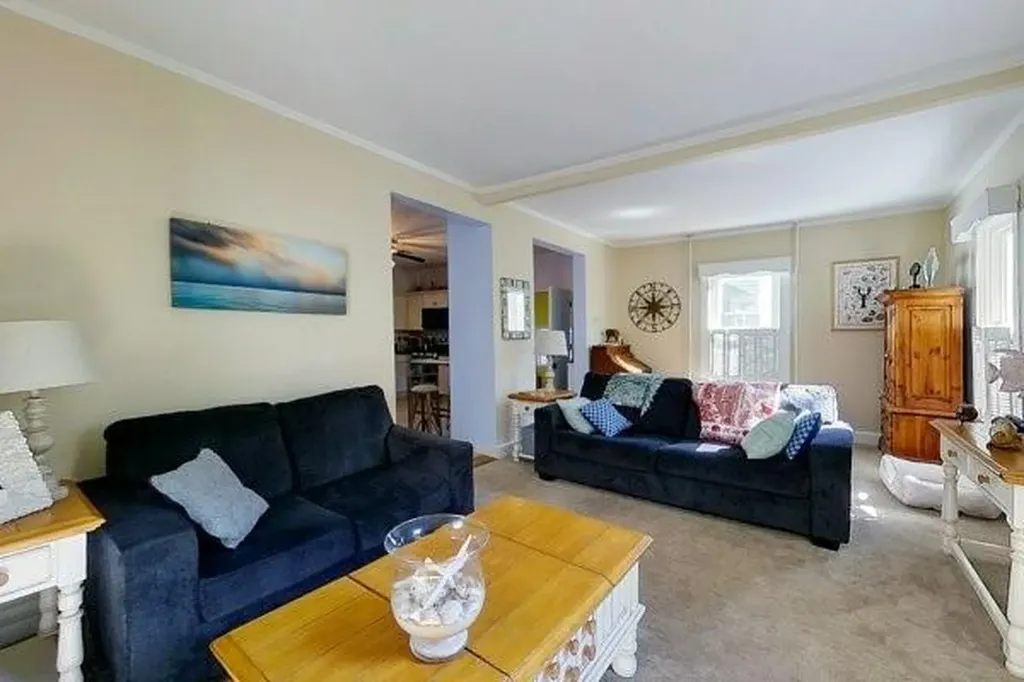 36 Dixon Street Newport RI 02840