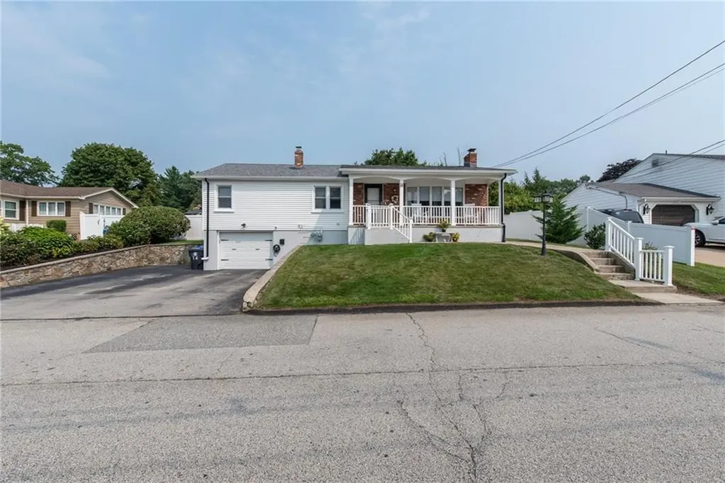 14 Wenscott Lane North Providence RI 02904