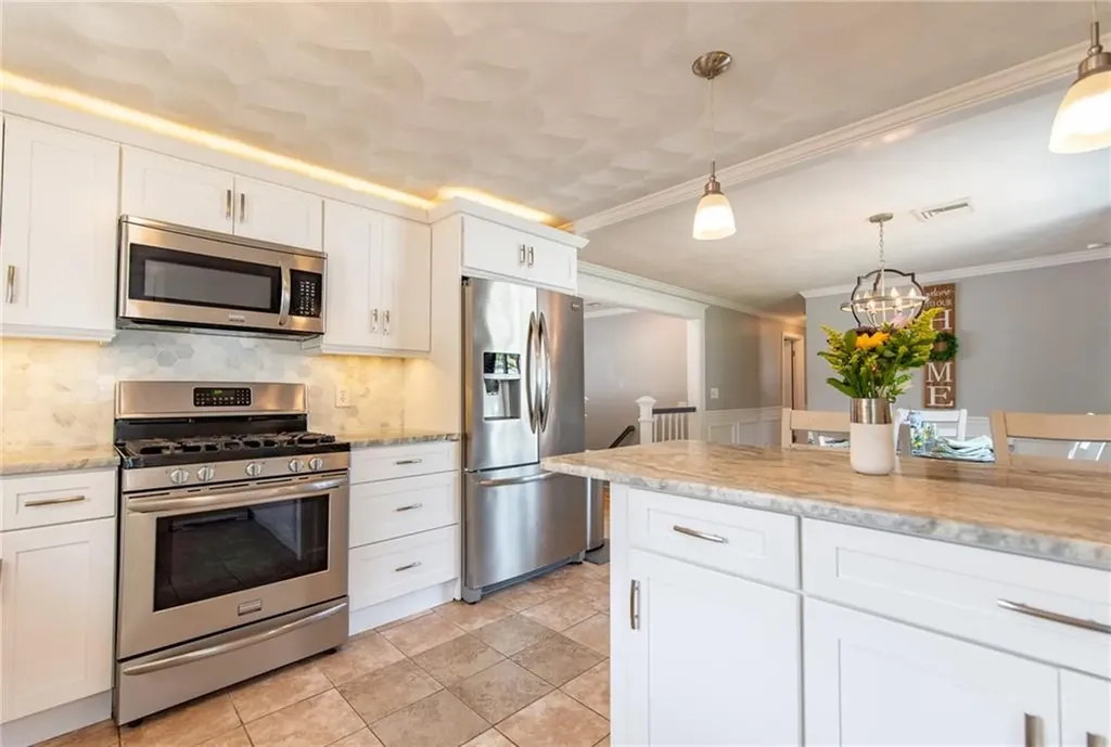 14 Wenscott Lane North Providence RI 02904