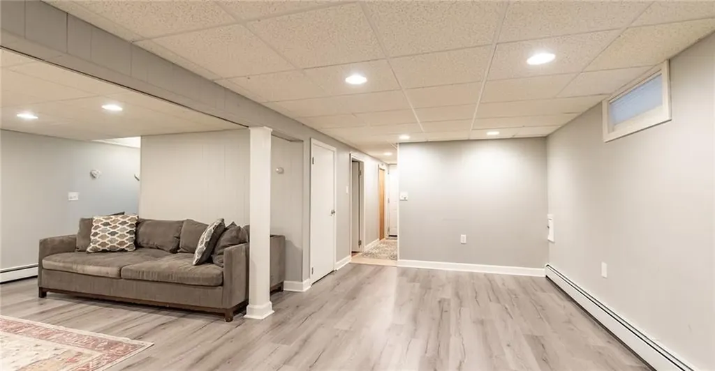 14 Wenscott Lane North Providence RI 02904