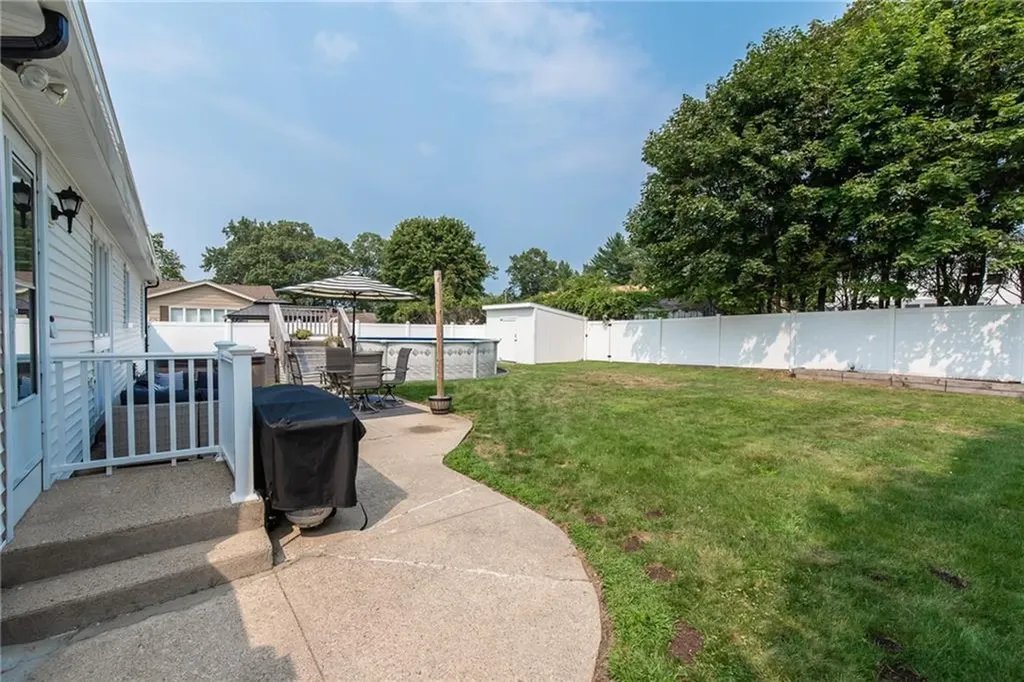 14 Wenscott Lane North Providence RI 02904