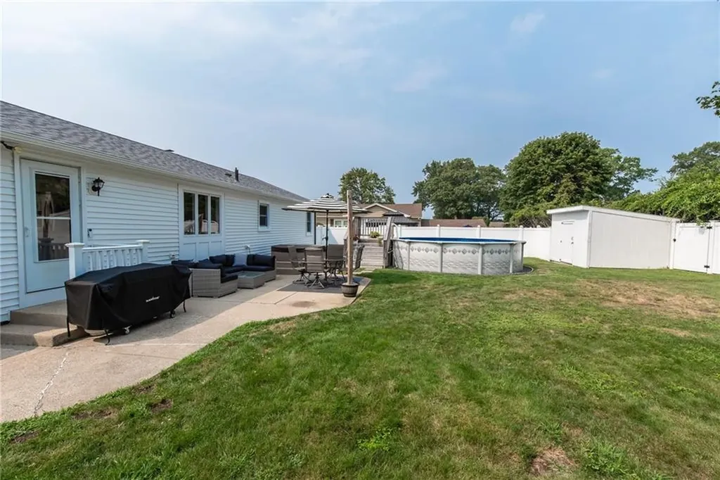 14 Wenscott Lane North Providence RI 02904