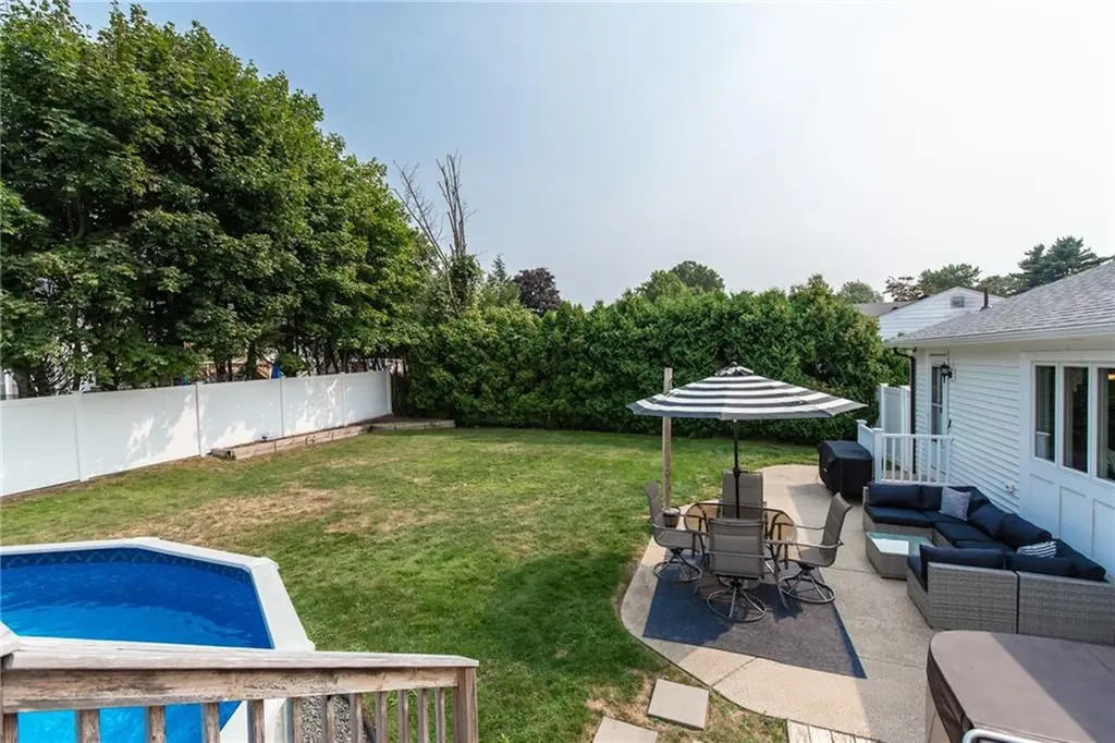 14 Wenscott Lane North Providence RI 02904