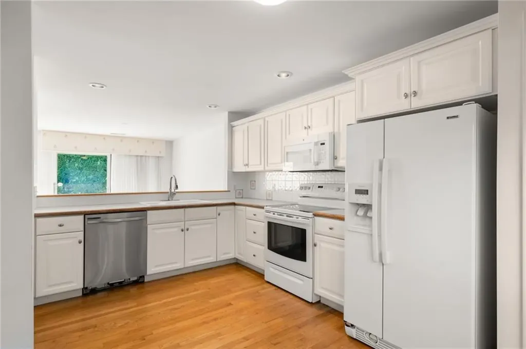 2 Blindbrook Drive Narragansett RI 02882
