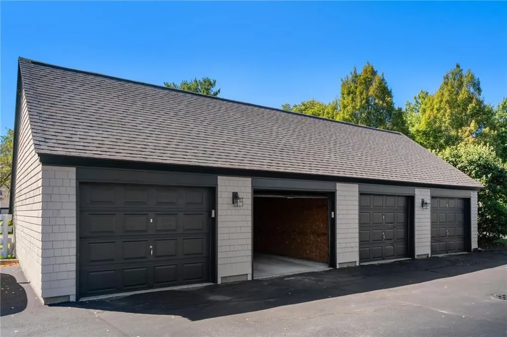 2 Blindbrook Drive Narragansett RI 02882