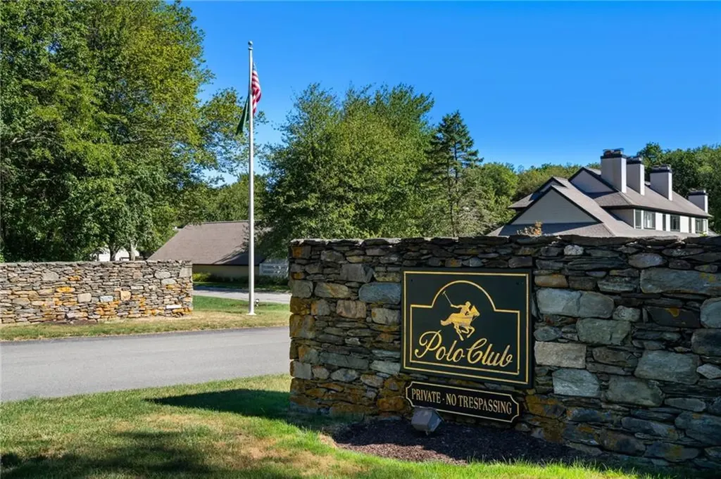 2 Blindbrook Drive Narragansett RI 02882