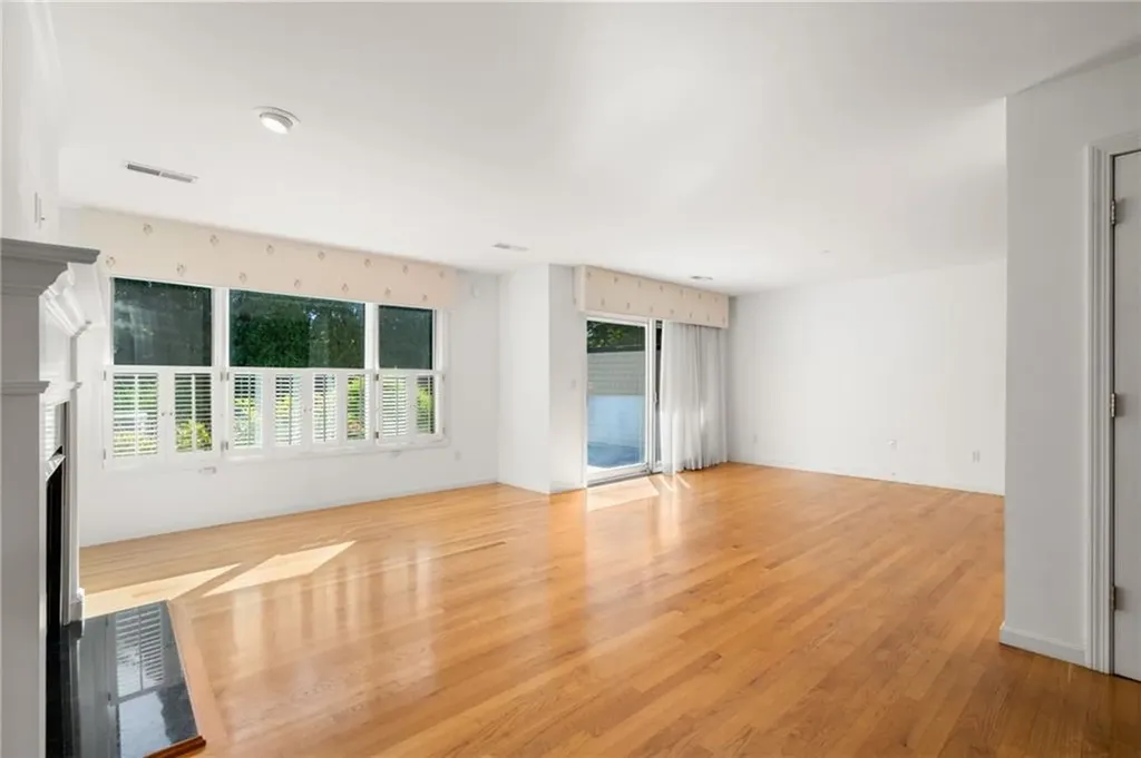 2 Blindbrook Drive Narragansett RI 02882