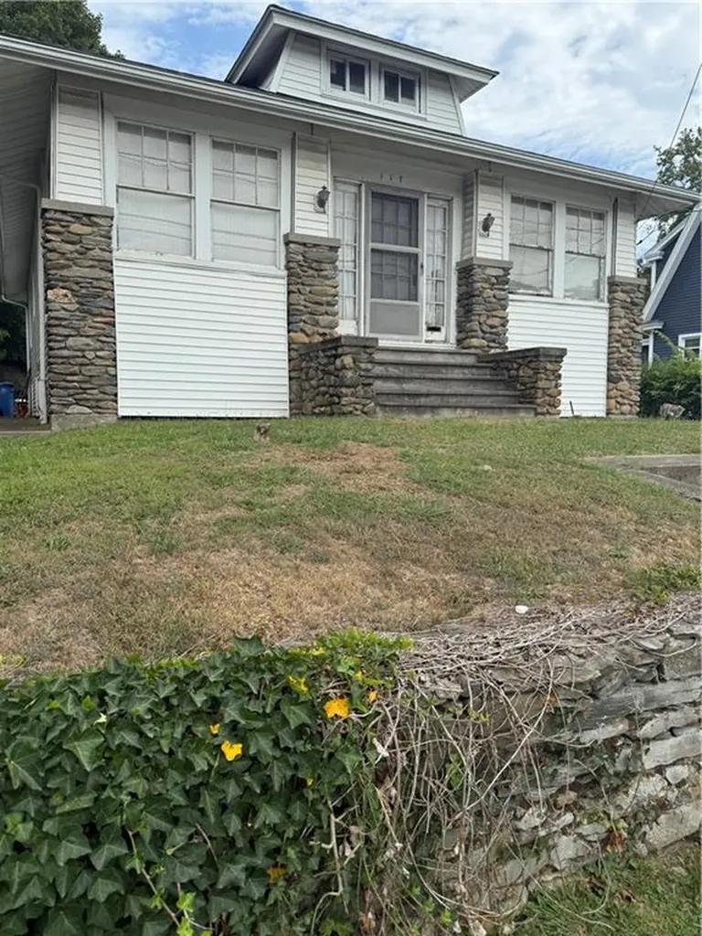 117 West Main Road Middletown RI 02842