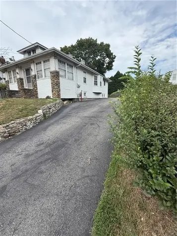 117 West Main Road Middletown RI 02842