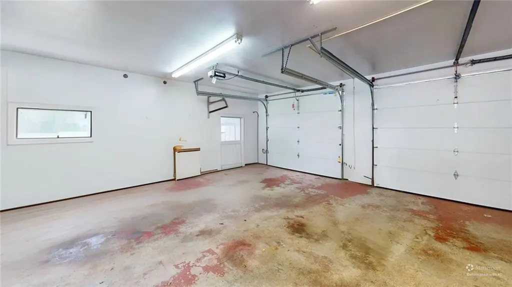 8 Vincent Avenue North Smithfield RI 02896