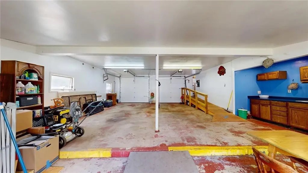 8 Vincent Avenue North Smithfield RI 02896