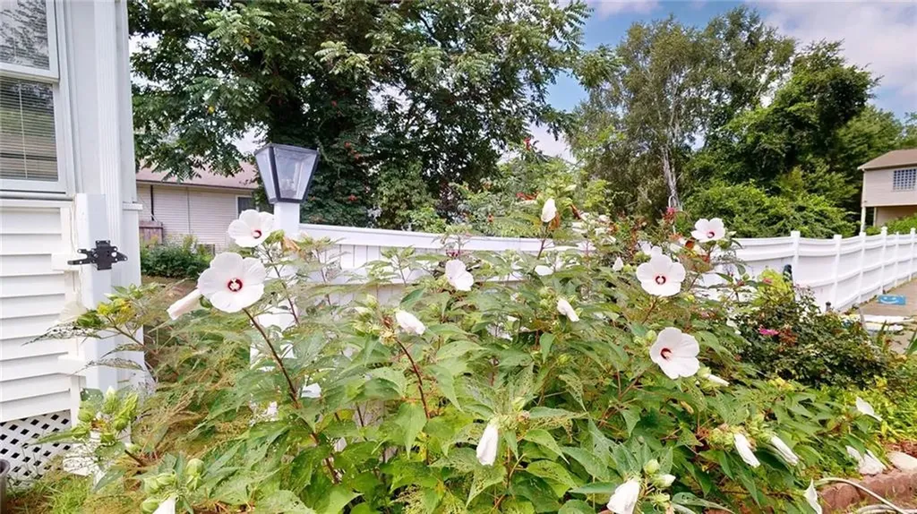 8 Vincent Avenue North Smithfield RI 02896