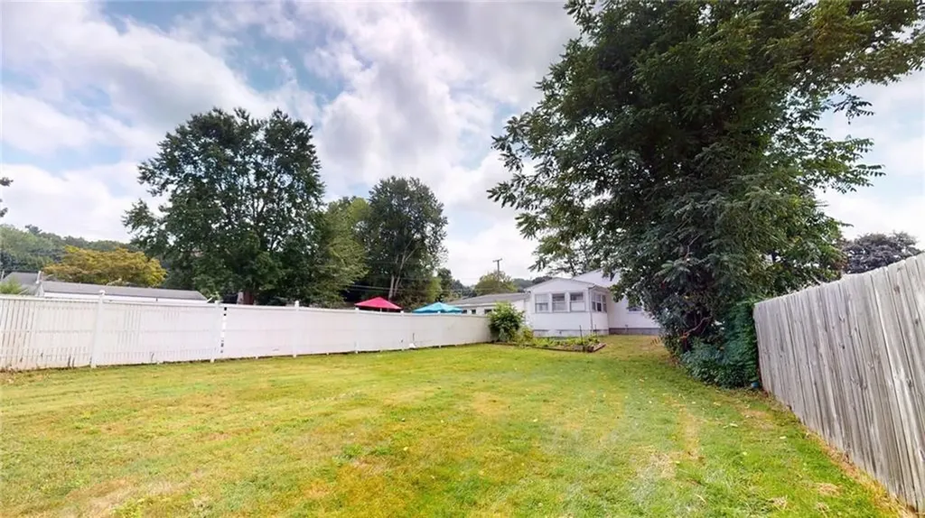 8 Vincent Avenue North Smithfield RI 02896