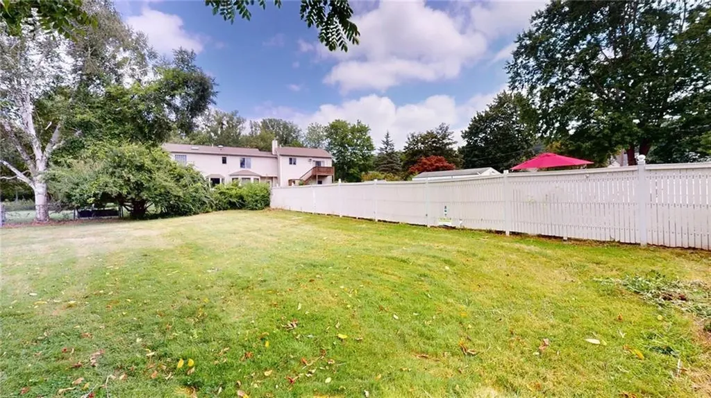 8 Vincent Avenue North Smithfield RI 02896