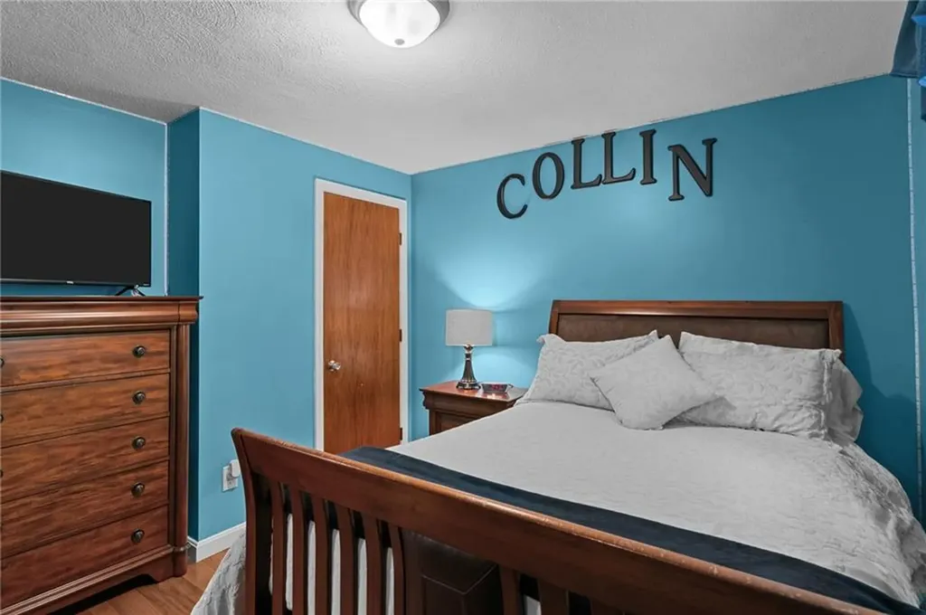 72 Winifred Avenue Warwick RI 02889