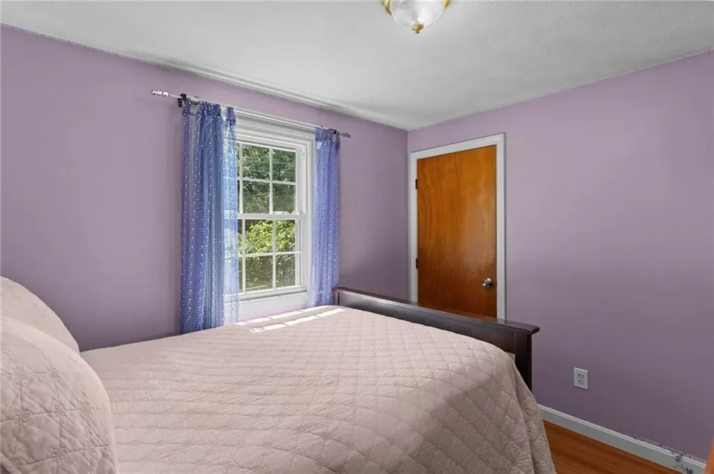 72 Winifred Avenue Warwick RI 02889
