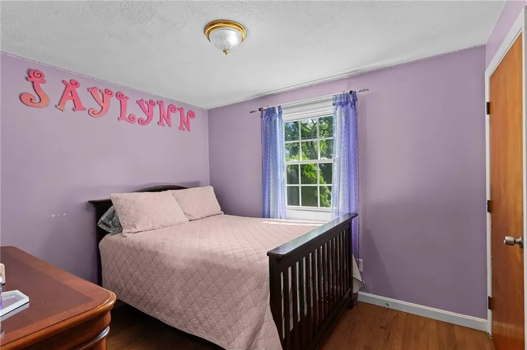 72 Winifred Avenue Warwick RI 02889