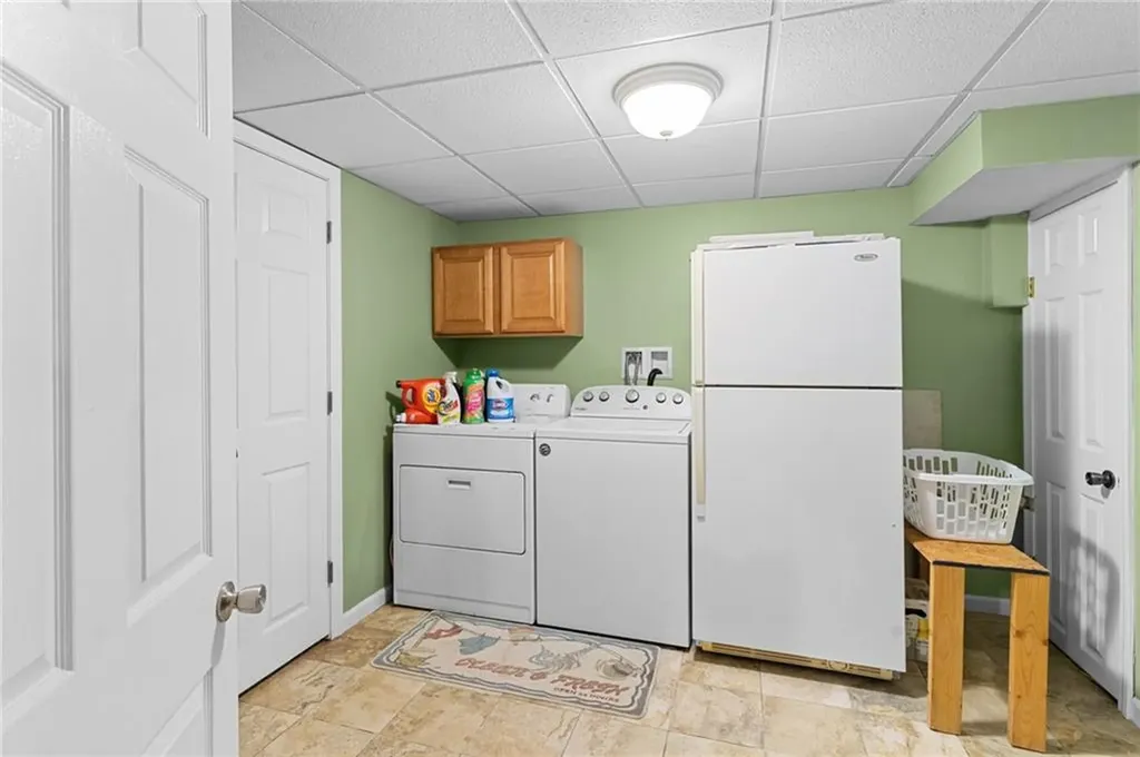 72 Winifred Avenue Warwick RI 02889