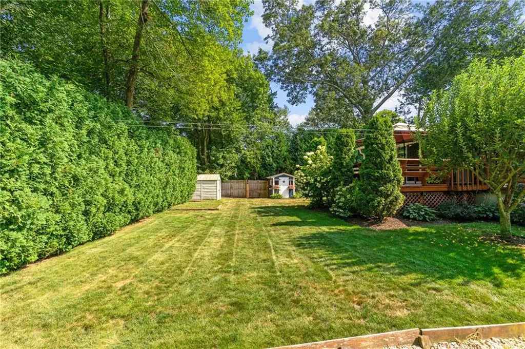 72 Winifred Avenue Warwick RI 02889