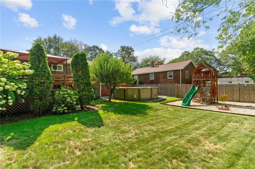72 Winifred Avenue Warwick RI 02889