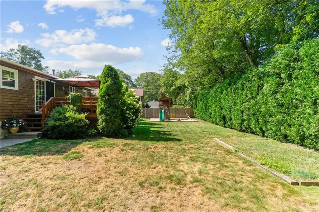 72 Winifred Avenue Warwick RI 02889