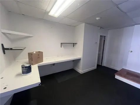 32 Main Road Tiverton RI 02878