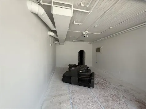 32 Main Road Tiverton RI 02878