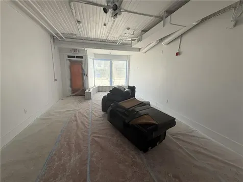 32 Main Road Tiverton RI 02878