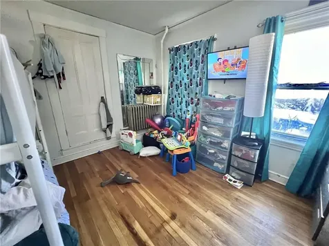 32 Main Road Tiverton RI 02878