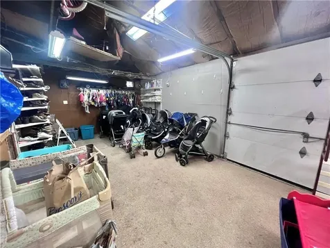 32 Main Road Tiverton RI 02878