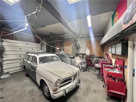 32 Main Road Tiverton RI 02878