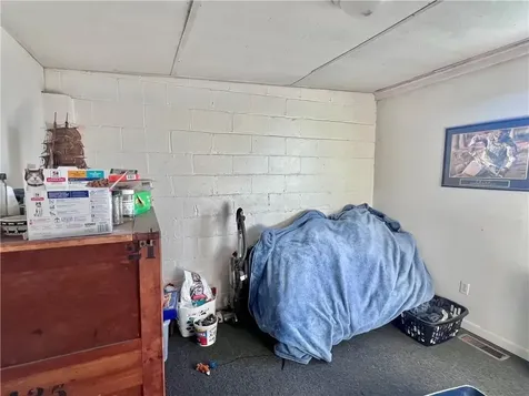 32 Main Road Tiverton RI 02878