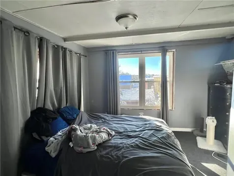 32 Main Road Tiverton RI 02878