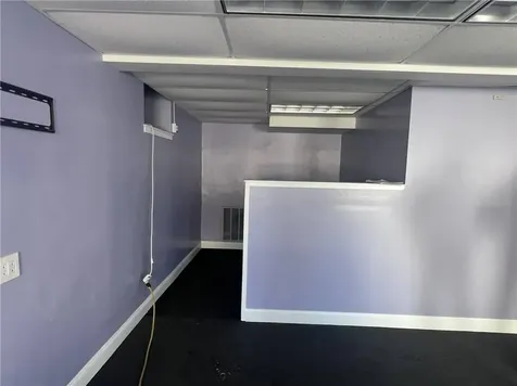 32 Main Road Tiverton RI 02878