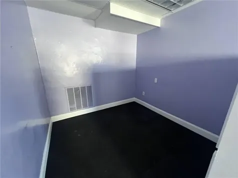 32 Main Road Tiverton RI 02878