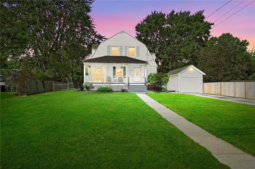 997 West Shore Road Warwick RI 02889