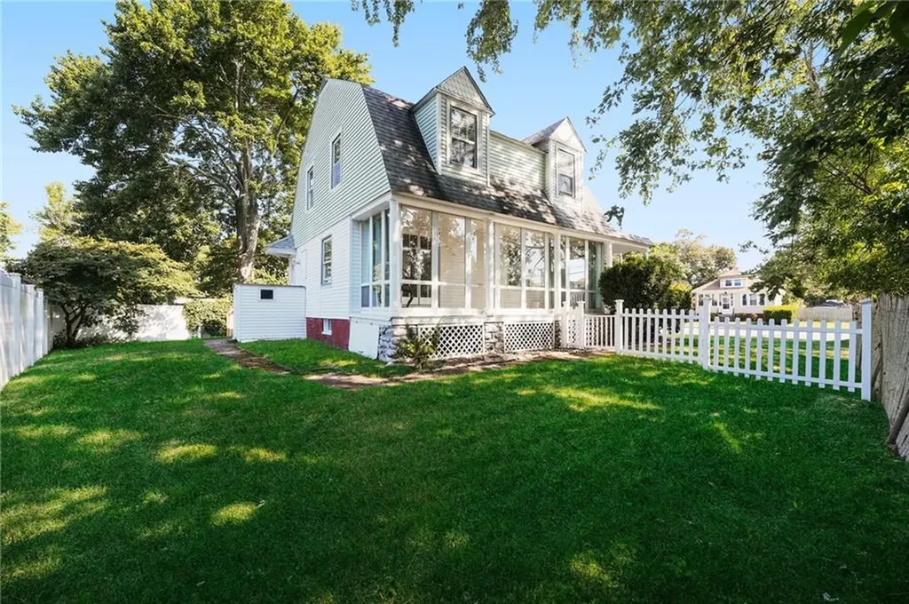 997 West Shore Road Warwick RI 02889
