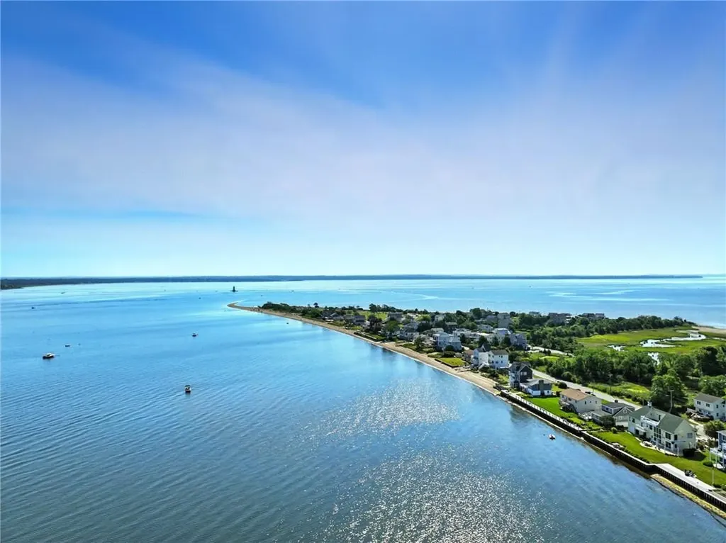 997 West Shore Road Warwick RI 02889