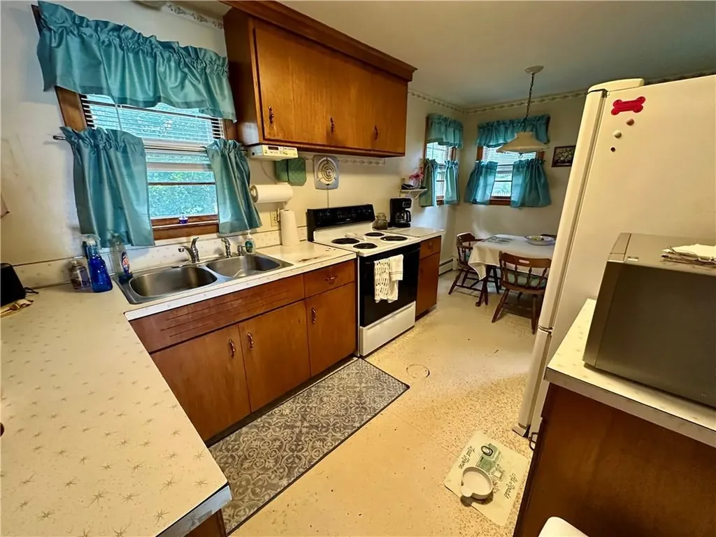 103 Windsor Park Drive Coventry RI 02816