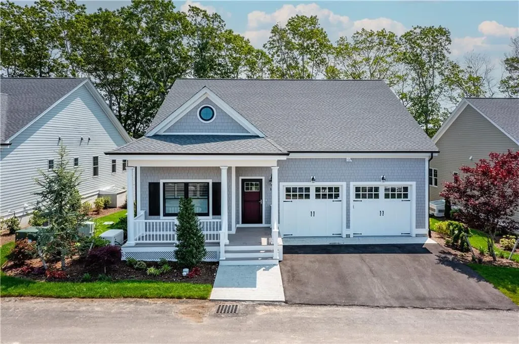 32 Wescott Way Coventry RI 02816